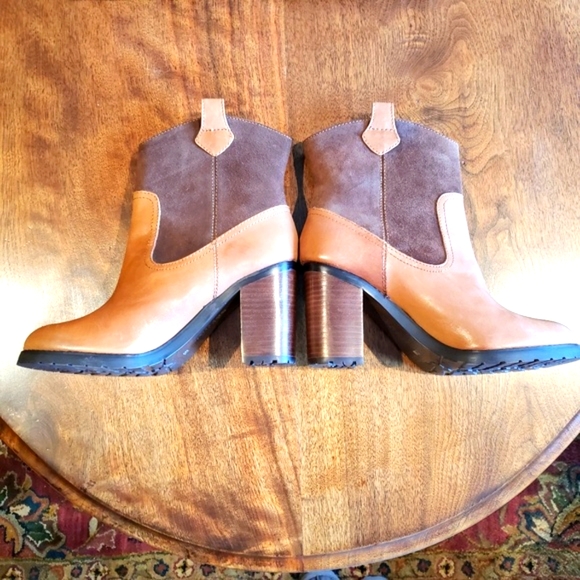 Ralph Lauren Devyn Booties - Picture 3 of 8